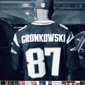 Meet your Posher, Darvis